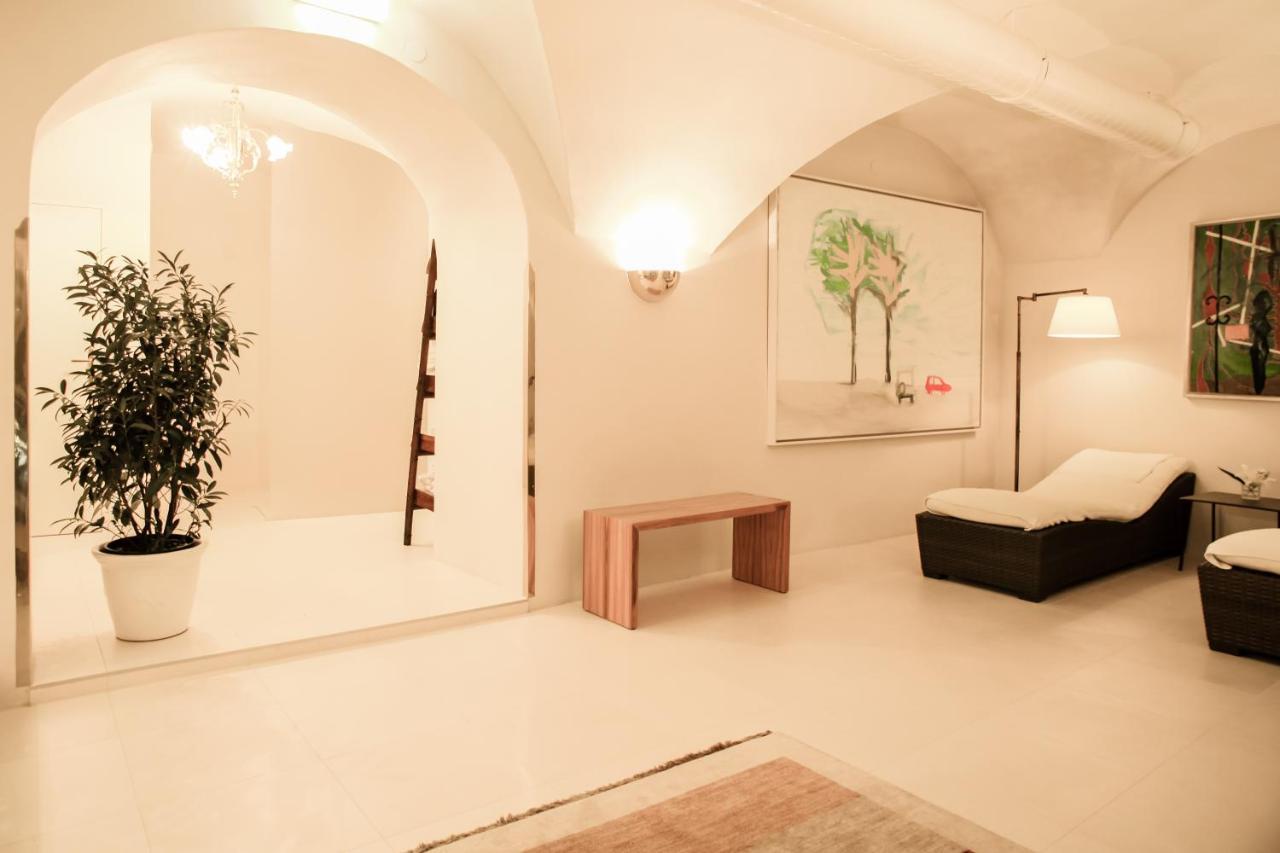 Schlossberghotel Graz Exterior foto A room in the spa